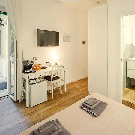 Guest house Garden House - Luxury - Overnight Only