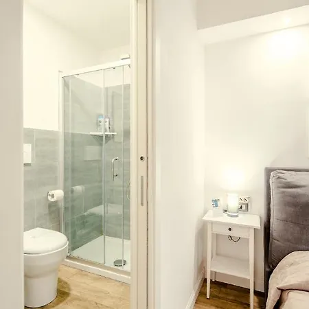 Garden House - Luxury - Overnight Only Guest house 2*