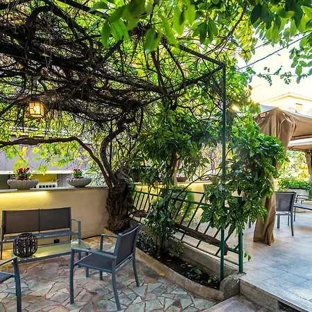 Garden House - Luxury - Overnight Only