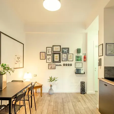 Guest house Garden House - Luxury - Overnight Only Rome