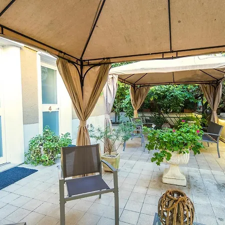 Pensión Garden House - Luxury - Self Check-in Only Roma
