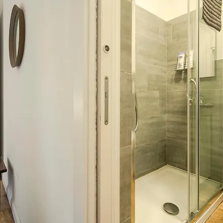 Garden House - Luxury - Overnight Only Guest house 2*