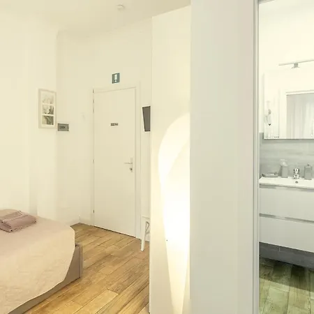 Guest house Garden House - Luxury - Overnight Only