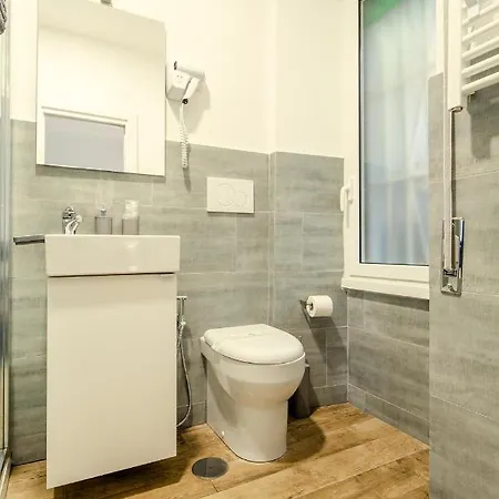 Garden House - Luxury - Overnight Only 2*