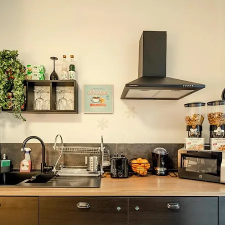 Garden House - Luxury - Self Check-in Only 2*