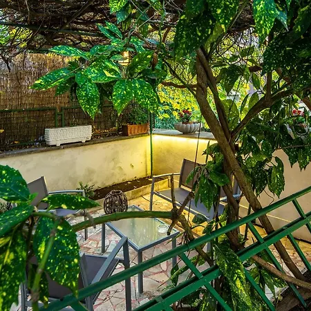 Garden House - Luxury - Overnight Only Guest house Rome