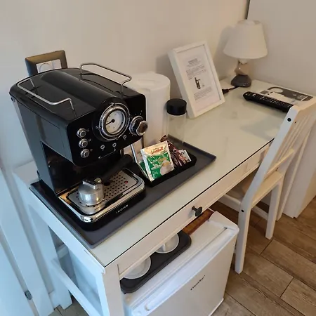 Garden House - Luxury - Self Check-in Only ゲストハウス