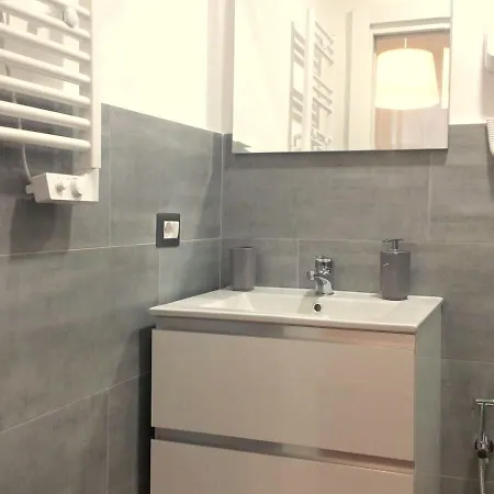 Garden House - Luxury - Self Check-in Only