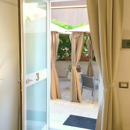 Garden House - Luxury - Self Check-in Only