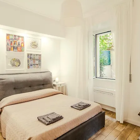 Garden House - Luxury - Self Check-in Only Guest house Rome
